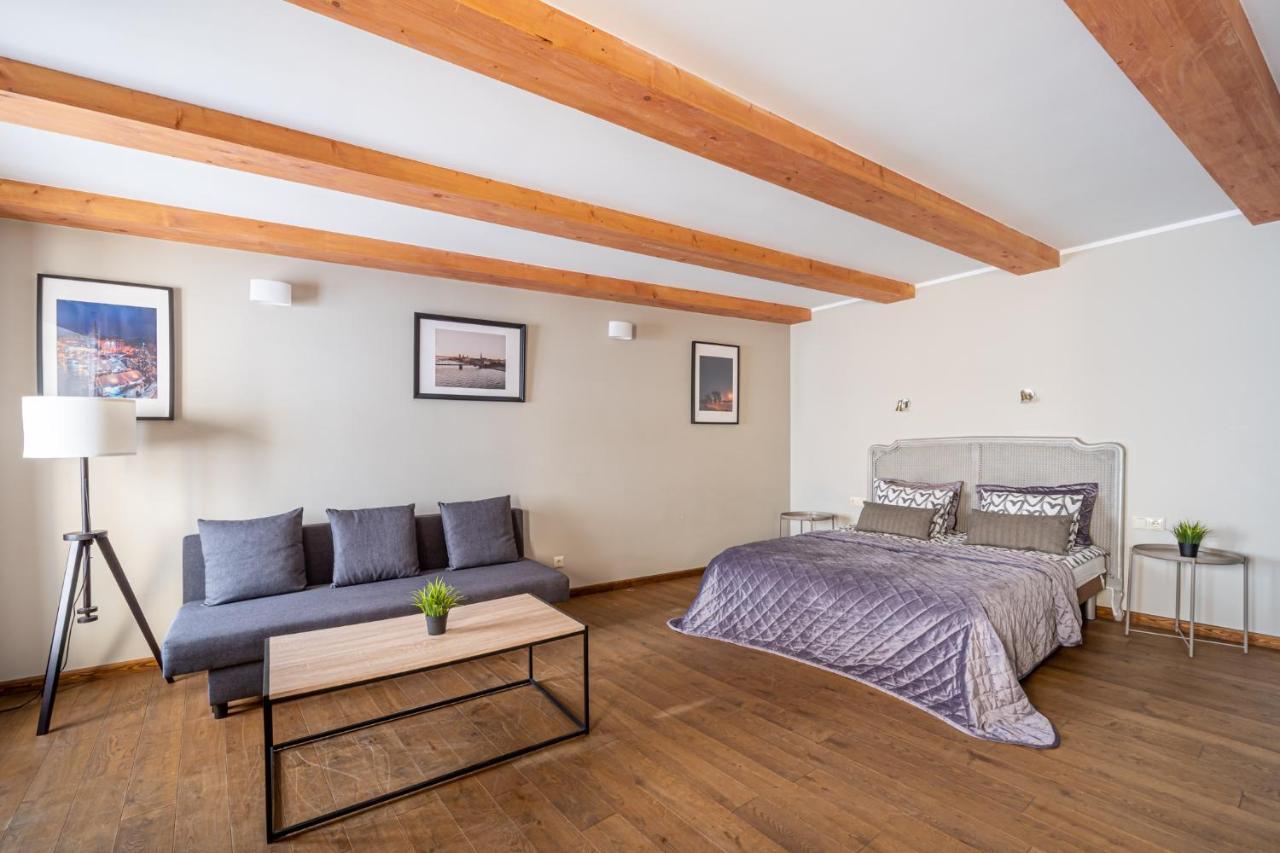 Enjoy Old Town Vibes In 1716 Laipu Residence With 4 Stylish Apartments And 1 Penthouse Riga Kültér fotó