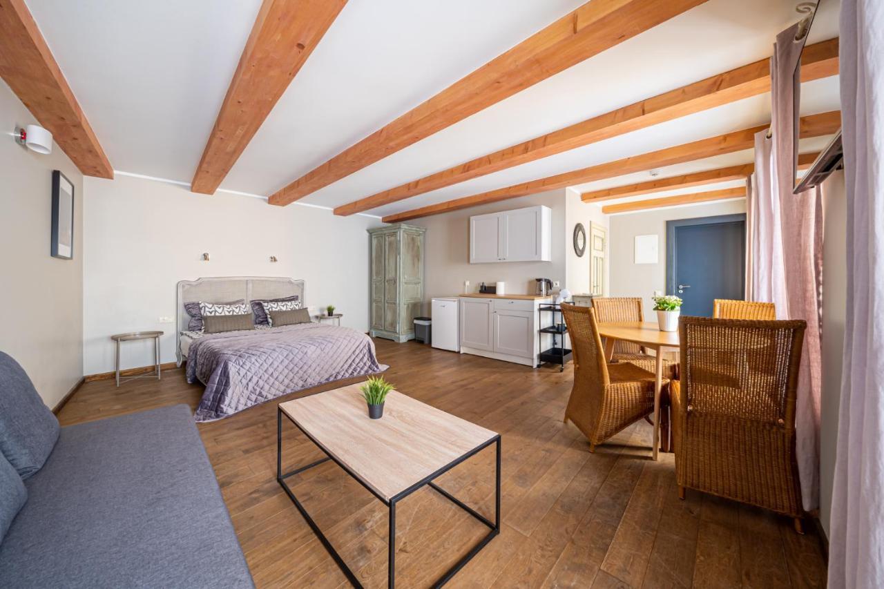 Enjoy Old Town Vibes In 1716 Laipu Residence With 4 Stylish Apartments And 1 Penthouse Riga Kültér fotó