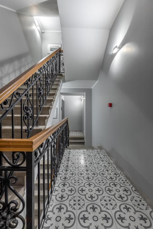 Enjoy Old Town Vibes In 1716 Laipu Residence With 4 Stylish Apartments And 1 Penthouse Riga Kültér fotó