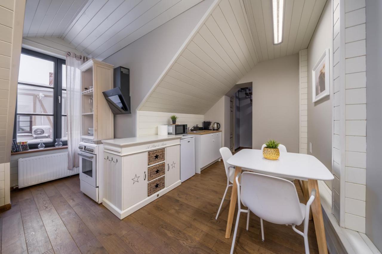 Enjoy Old Town Vibes In 1716 Laipu Residence With 4 Stylish Apartments And 1 Penthouse Riga Kültér fotó